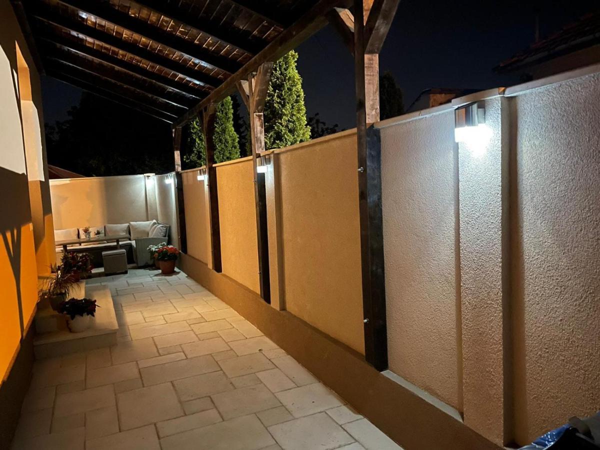Central House Villa Gran Varadino Esterno foto